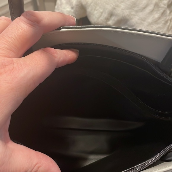 Nwot Gray Purse made in Paris - Picture 4 of 5